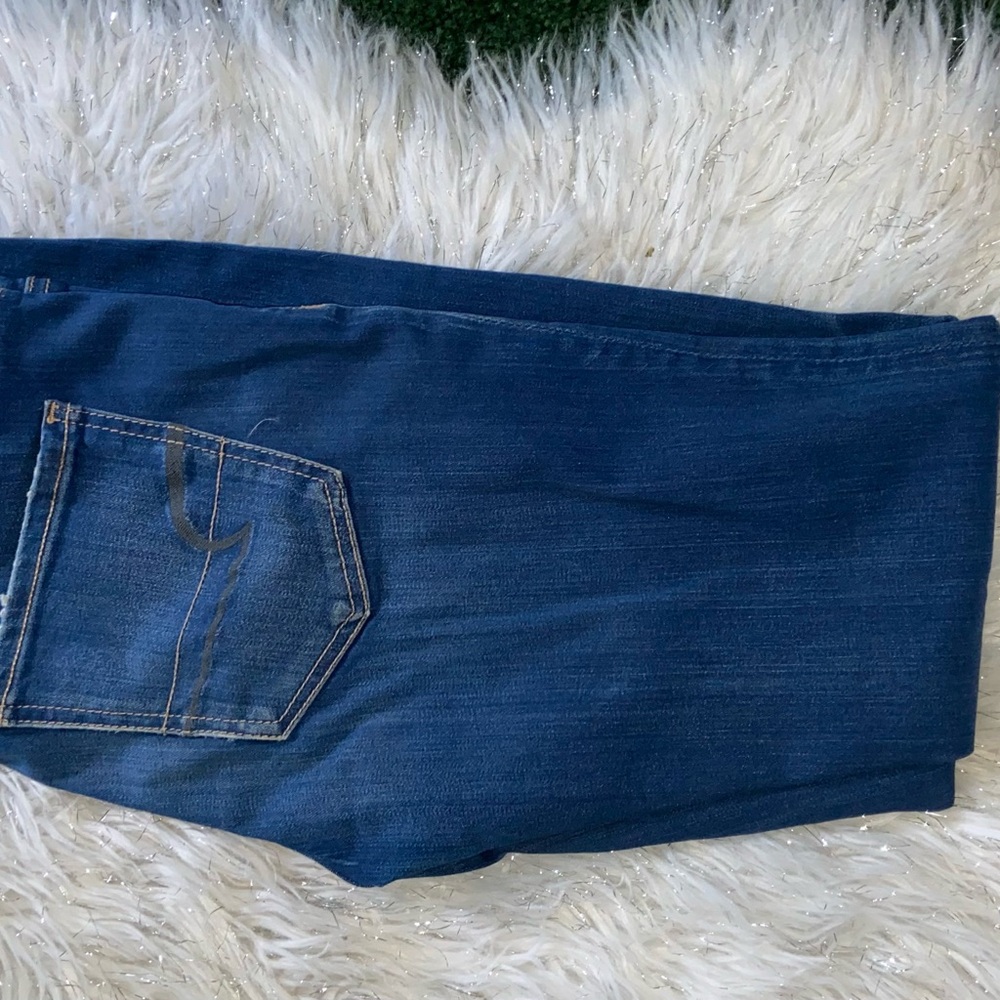 AE jeans/jeggings size 6long. Medium wash